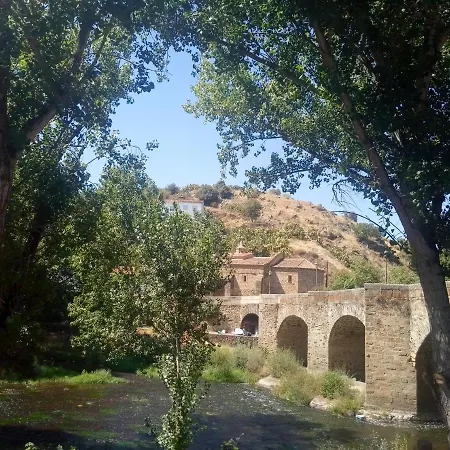 Centrico De Dos Dormitorios, Amplio Y Luminoso *