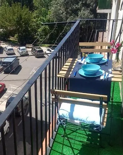 Centrico De Dos Dormitorios, Amplio Y Luminoso