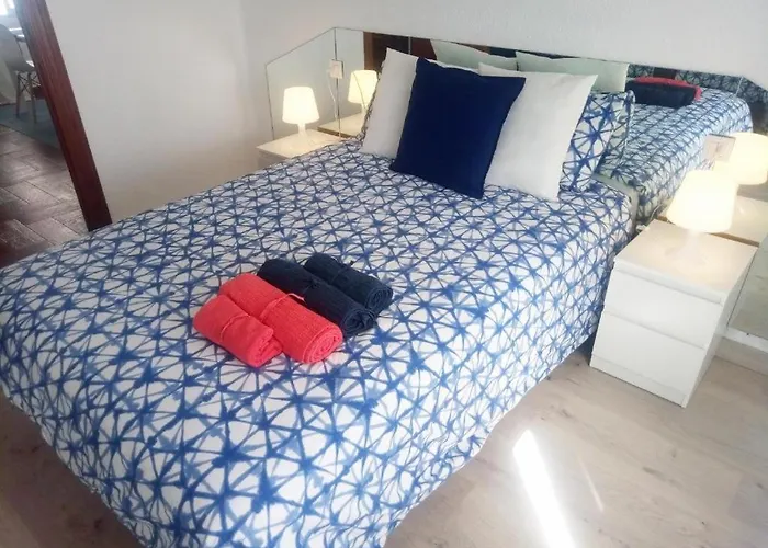 Centrico De Dos Dormitorios, Amplio Y Luminoso * Plasencia